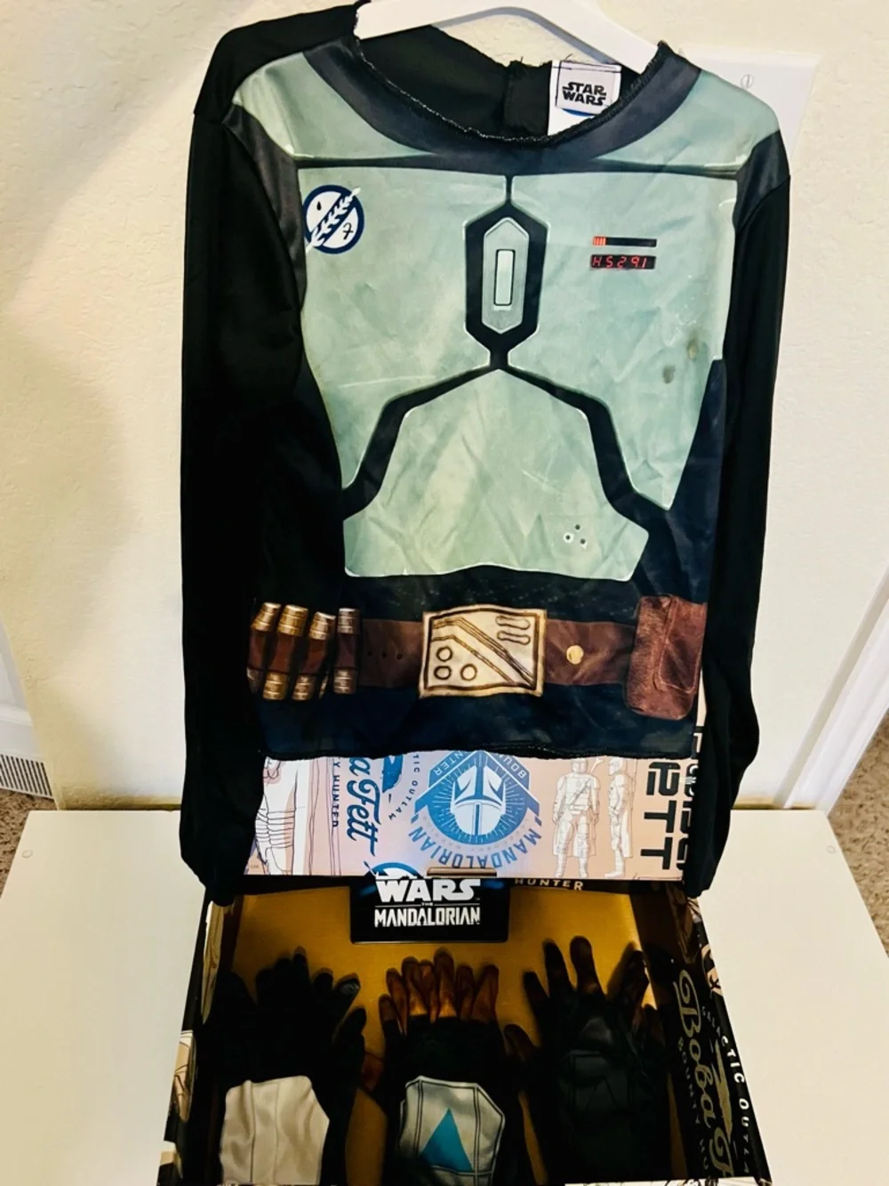 Star Wars Mandalorian Dress-Up Box Set - Picture 8 of 11